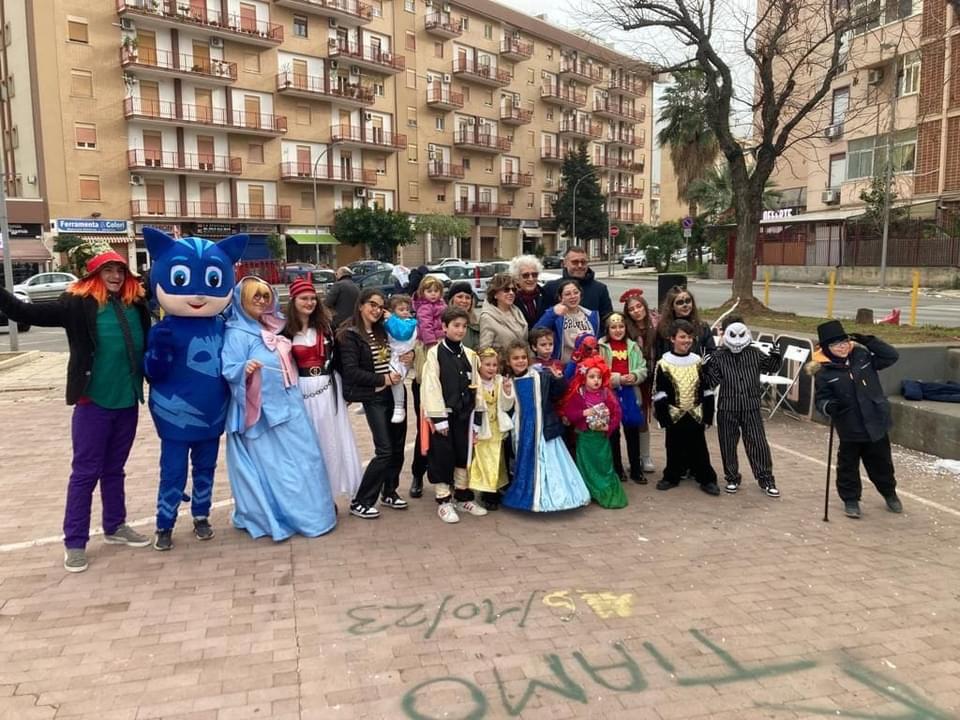 KC Genova Columbus - La pentolaccia kiwaniana di carnevale per i bambini -  Kiwanis Distretto Italia San Marino