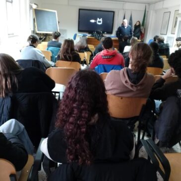 KC E Gialai (Palermo) – “Leggere intorno al mondo” con gli alunni del Liceo Einstein